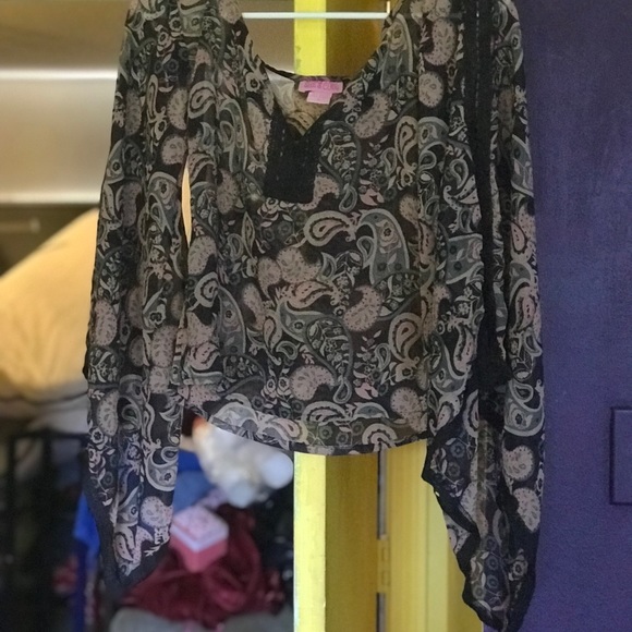 Top - Picture 3 of 3